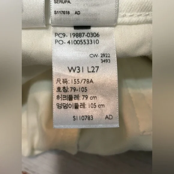 Women’s Levi’s White Denim Boyfriend Jeans - Picture 9 of 10